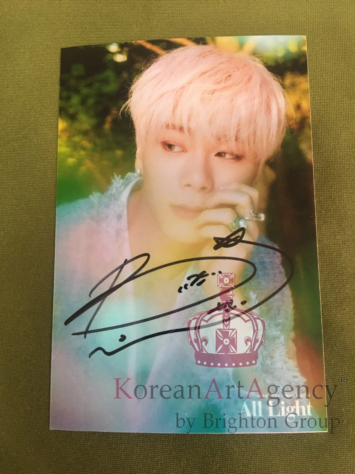 ASTRO Moon Bin 6-inch autograph signature