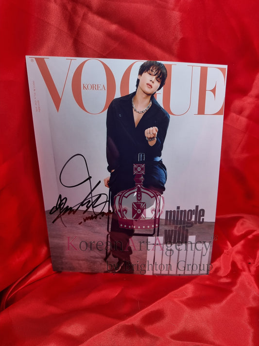 BTS Jimin - VOGUE [Mingle With Jimin] Cover Jimin Apr 2023 10inches Foto Autograph