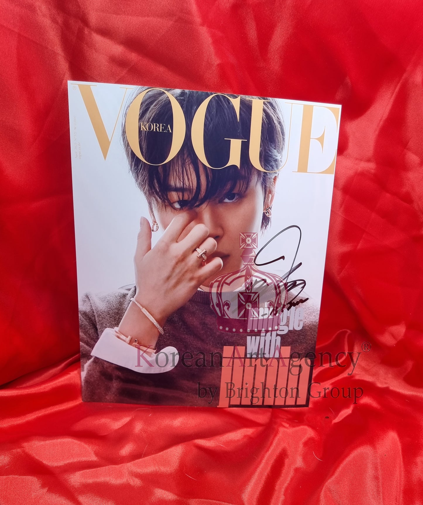 BTS Jimin - VOGUE [Mingle With Jimin] Cover Jimin Apr 2023 10inches Foto Autograph