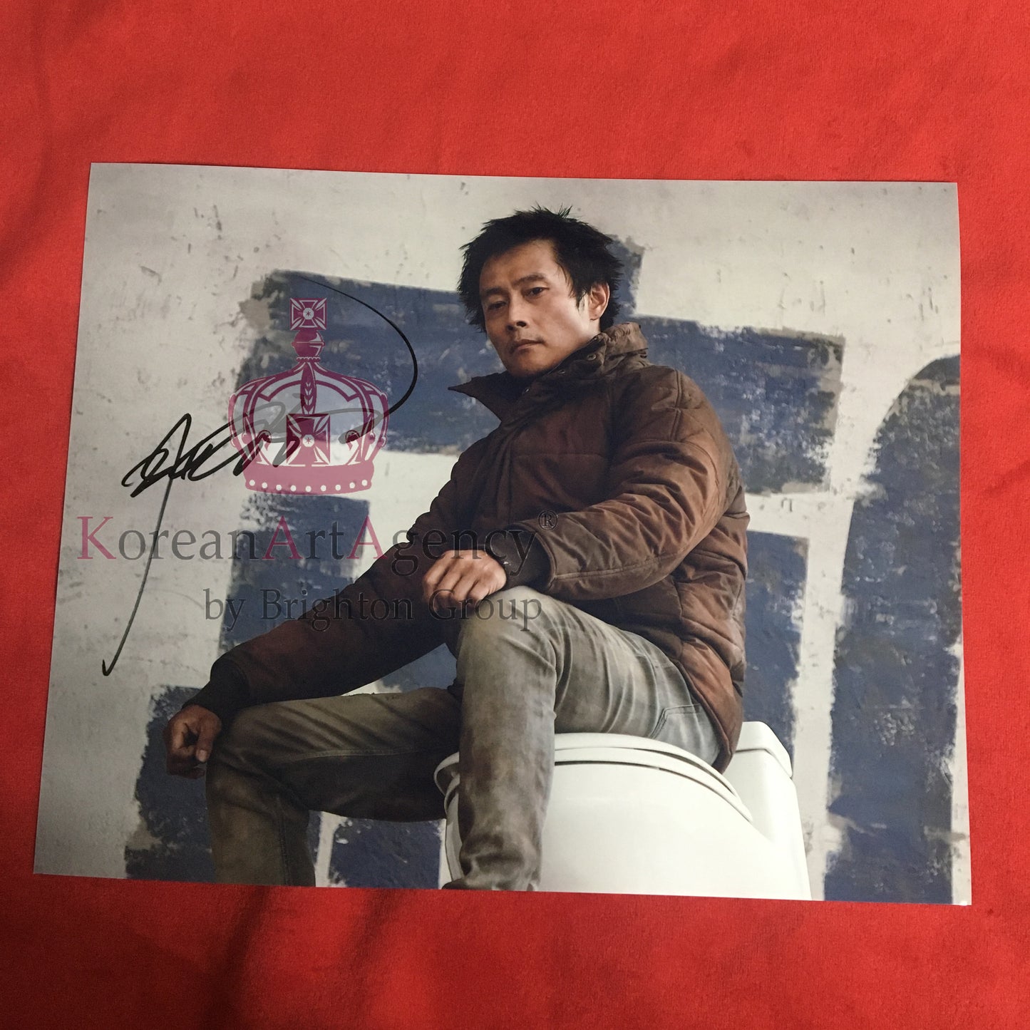 Lee Byung Hun Concrete Utopia 10inches Autograph