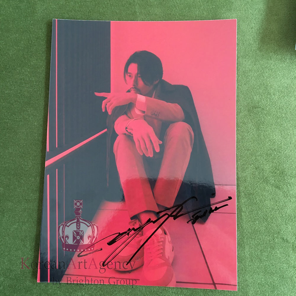 Hyun Bin 7inches Autograph