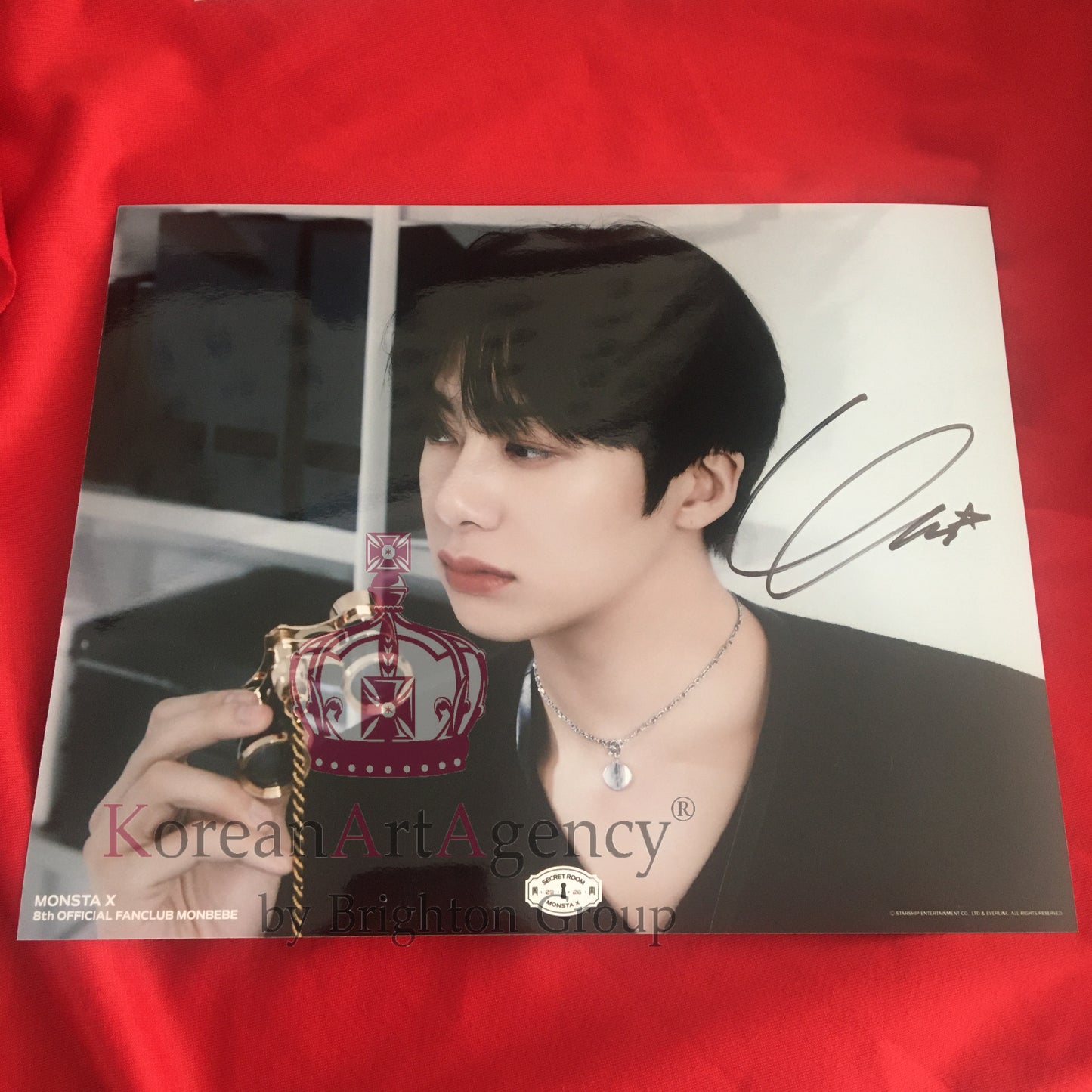 Monsta X Hyungwon 10inches Autograph