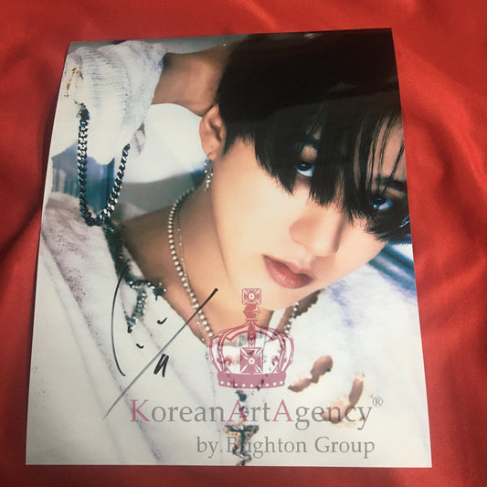 Stray Kids Changbin 10inches Autograph