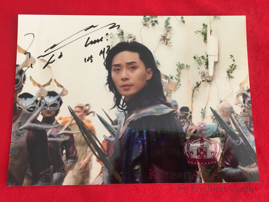 Park Seo Joon 7inches The Marvels 7inches Autograph