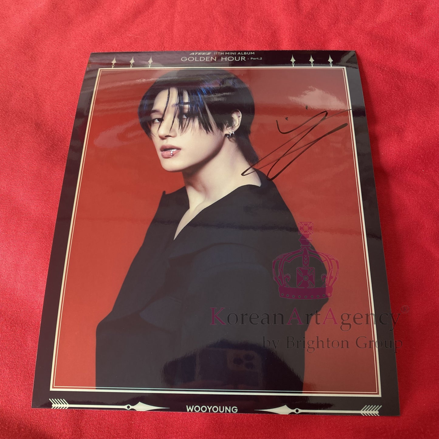 ATEEZ Wooyoung Golden Hour Edition 10inches Autograph