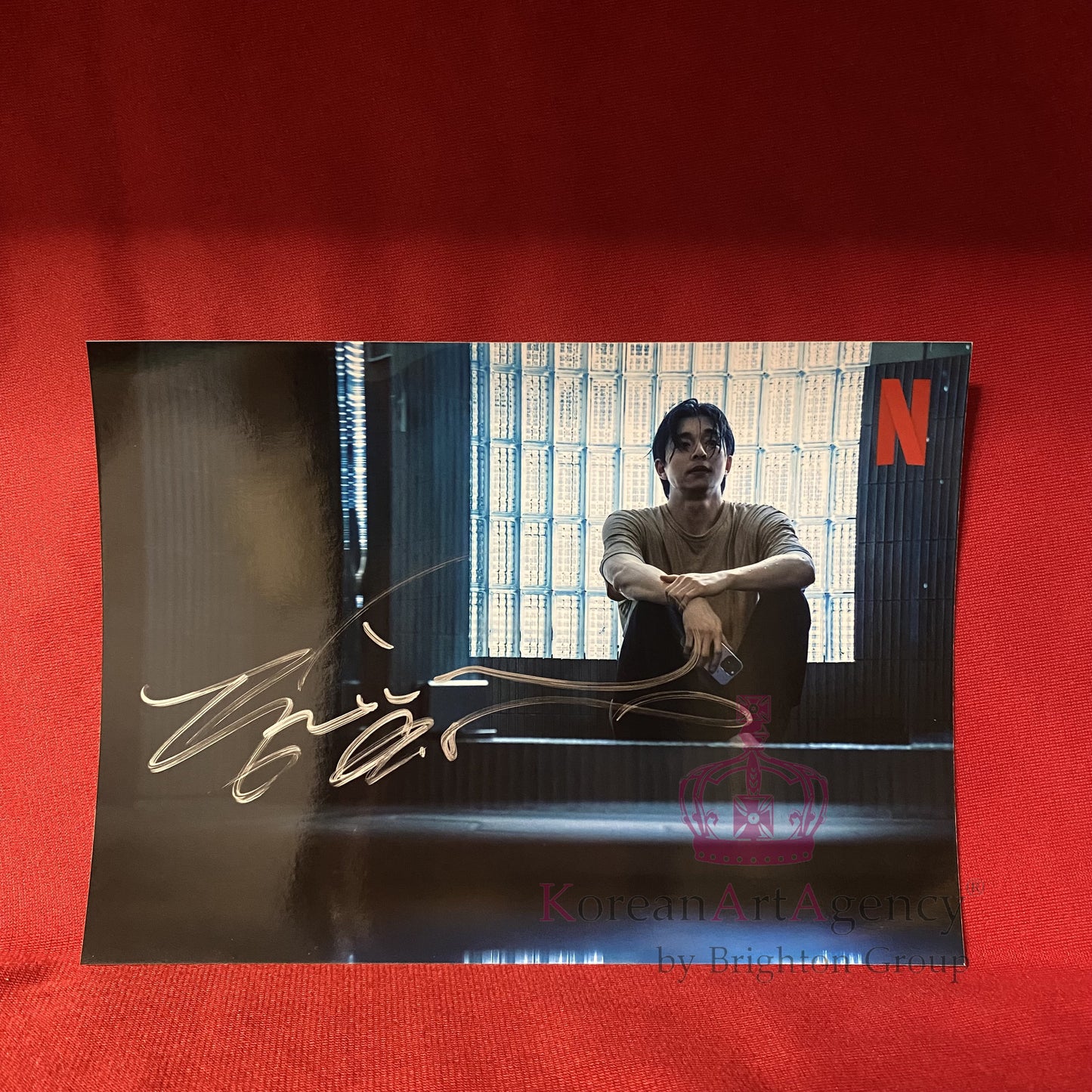 Gong Yoo The Trunk Netflix Series 7 inches Autograph