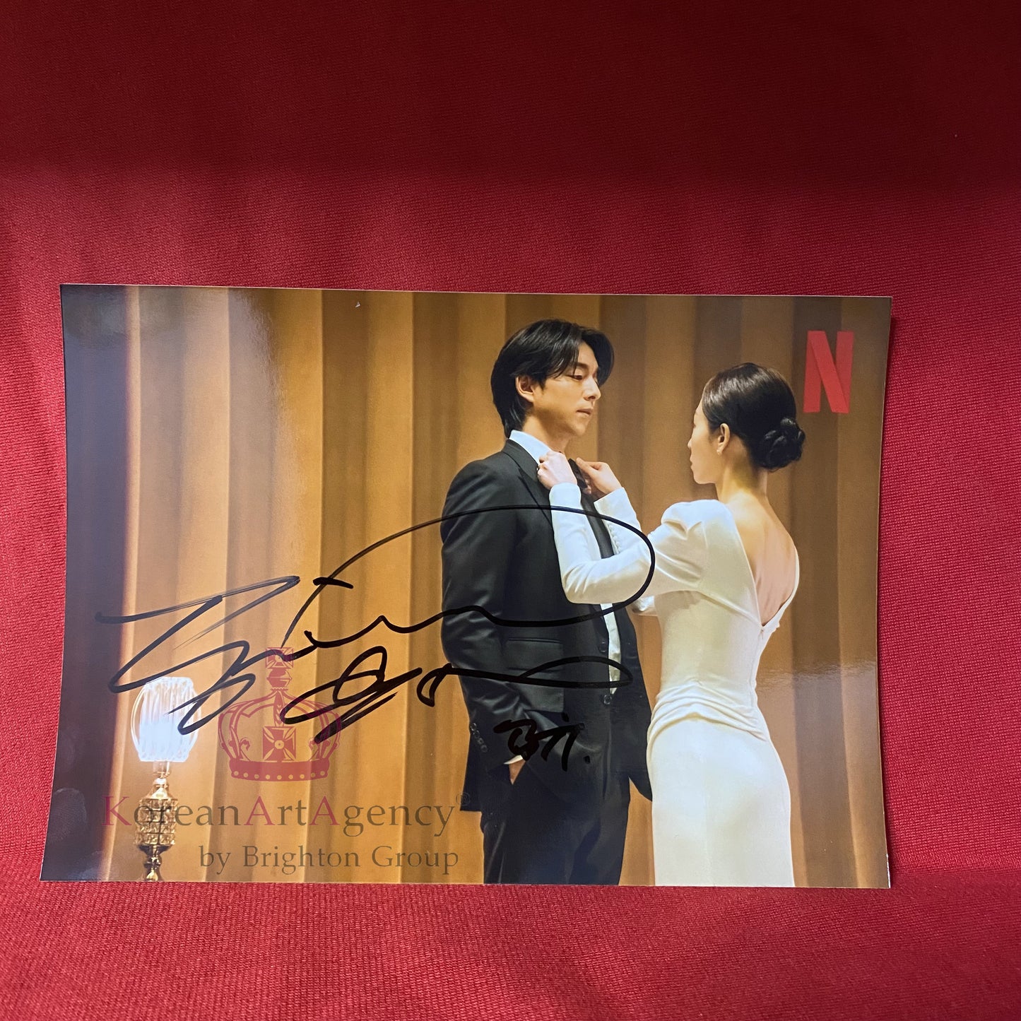 Gong Yoo The Trunk Netflix Series 7 inches Autograph