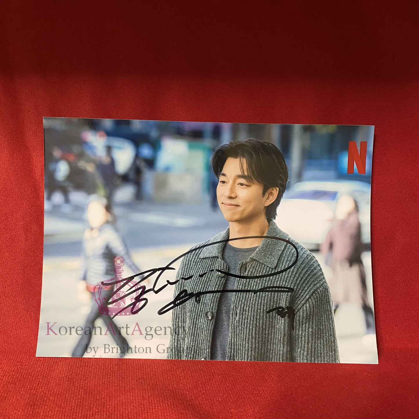 Gong Yoo The Trunk Netflix Series 7 inches Autograph