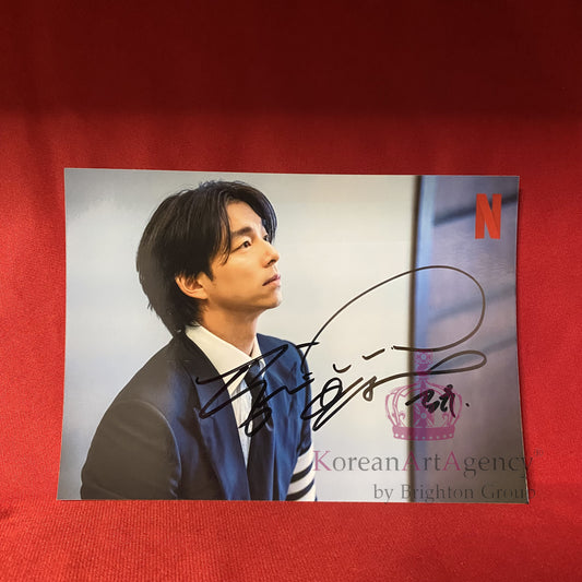 Gong Yoo The Trunk Netflix Series 7 inches Autograph