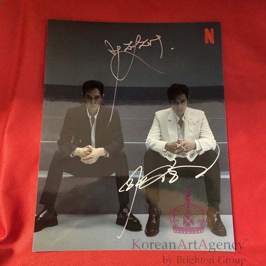 Squid Game Lee Jung Jae and Lee Byung Hun 10inches Autograph PRE SALE!! SHIPPING IN 2 WEEKS!