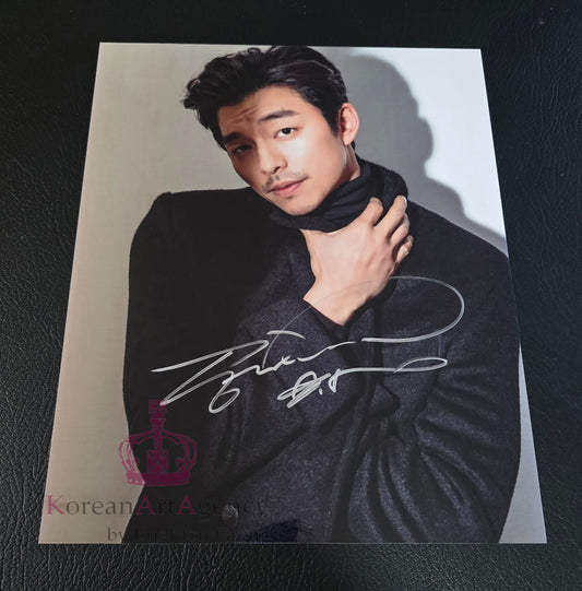 Gong Yoo The Trunk Netflix Series 8 inches Autograph