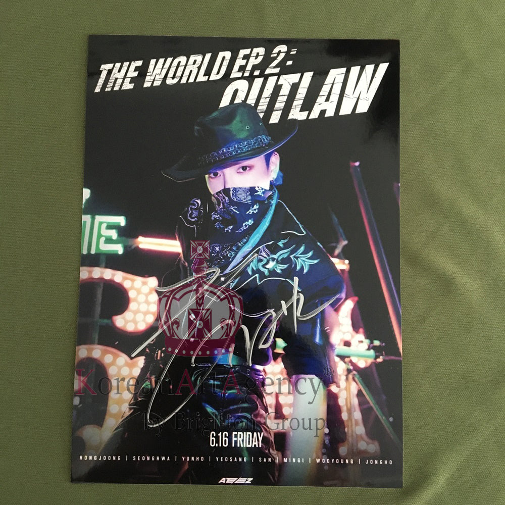 ATEEZ THE WORLD EP.2: OUTLAW Jacket Shooting SET Hong Joong Seunghwa Yunho Yeosang San Mingi Woo Young Jong Ho 7inches Autograph