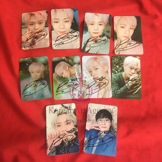 ASTRO Moon Bin 10pcs autographed photocards set