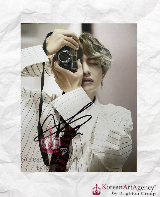 BTS V Kim Tae-hyung Autograph