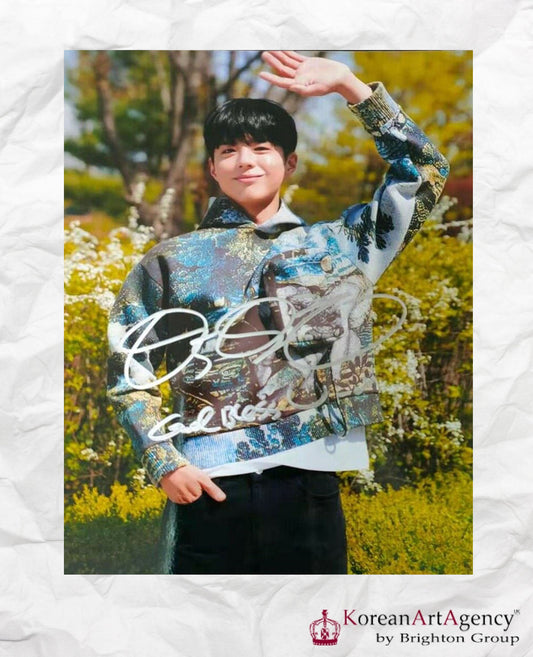 Park Bo Gum  Autograph