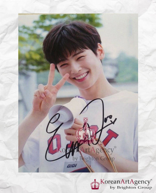 Cha Eun Woo Autographs