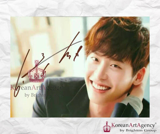 Lee Jong Suk Autograph