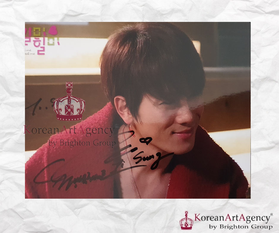 Ji Sung Autograph