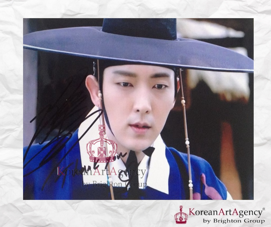 Lee Joon Gi Autograph