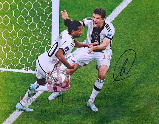 Germany - Thomas Müller Autograph