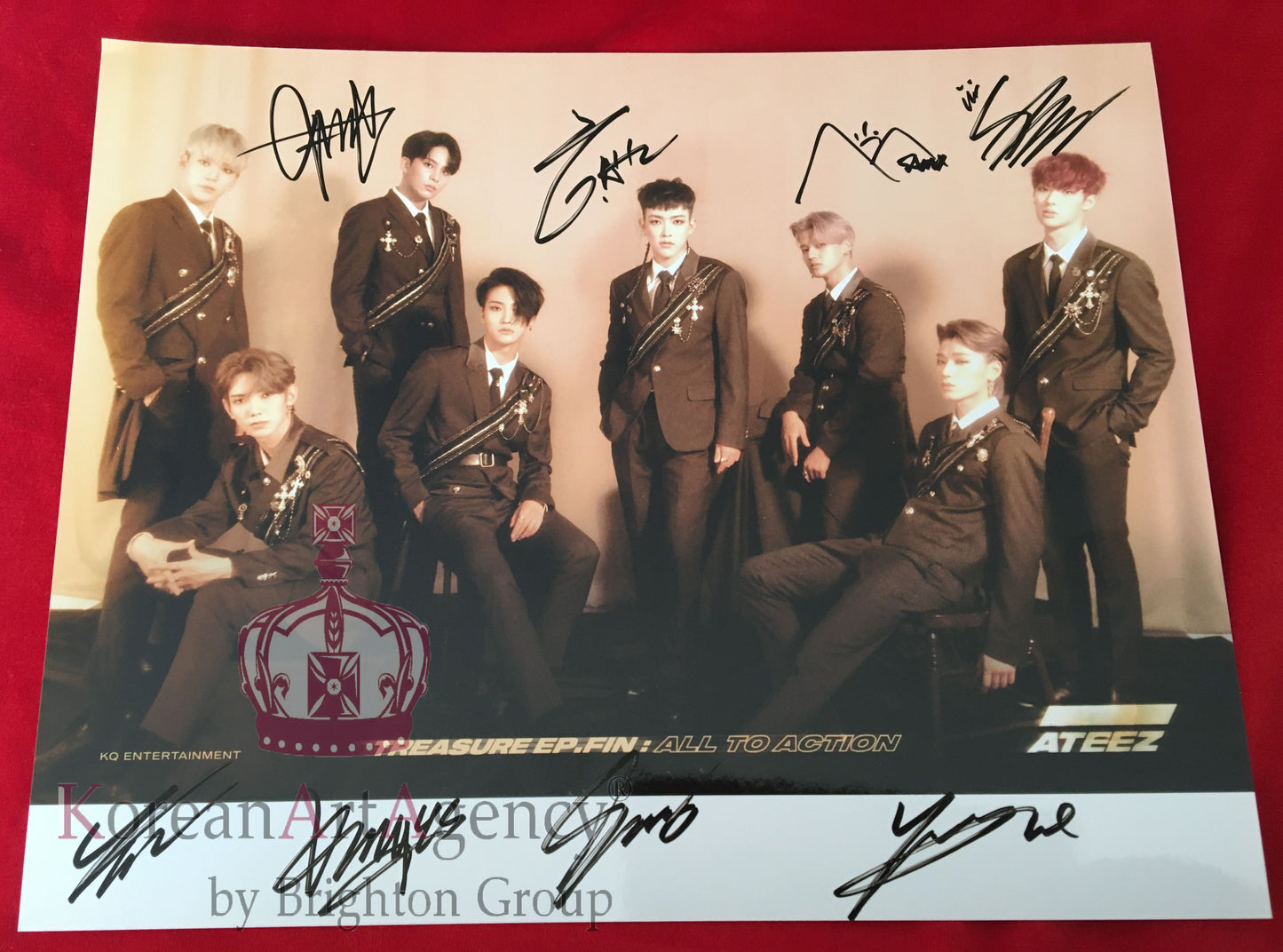 ATEEZ autograph 30x26cm with Hong Joong, Seunghwa, Yunho