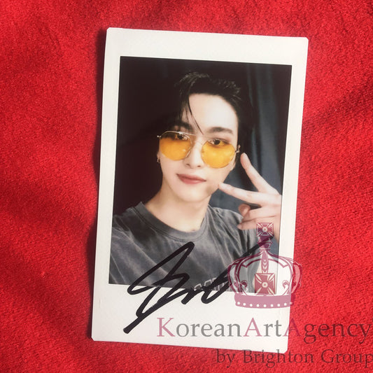 ATEEZ Park Seong Hwa Polaroid Autograph