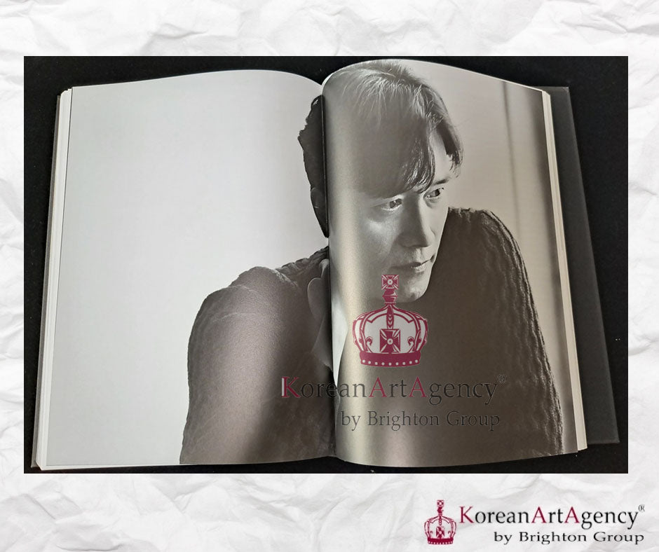 The Actor LEE BYUNG HUN - AUTOGRAPHED "30 years Anniversary book"