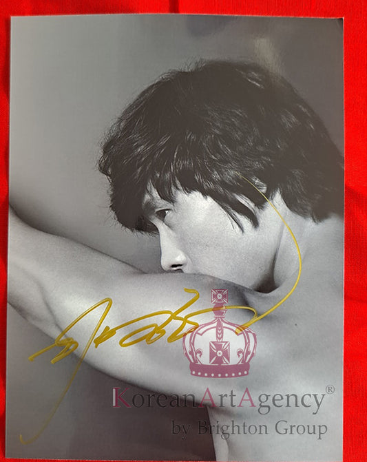 Lee Byun Hun Limited Rare Collection of Photo Exhibition in Japan by Photographer Karl Lagerfeld Autographed by LBH