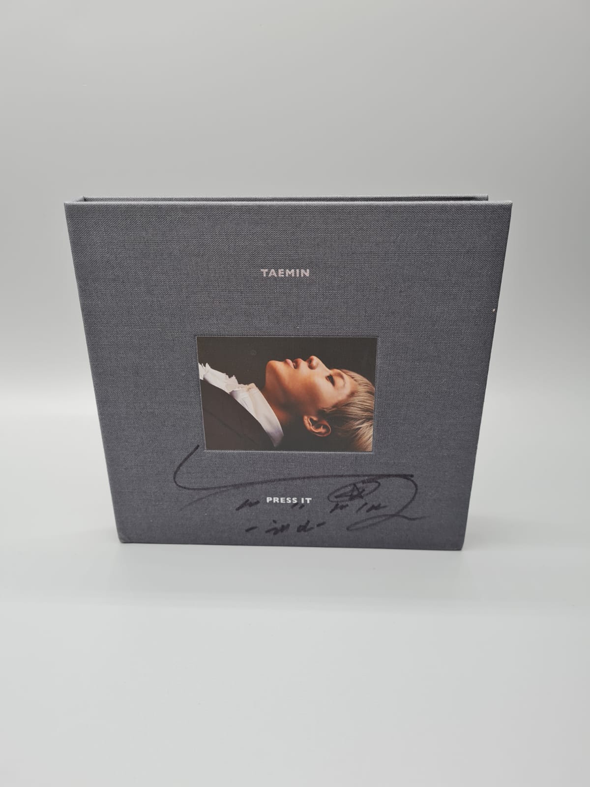 Tae Min Press it Album Black Edition Autographed