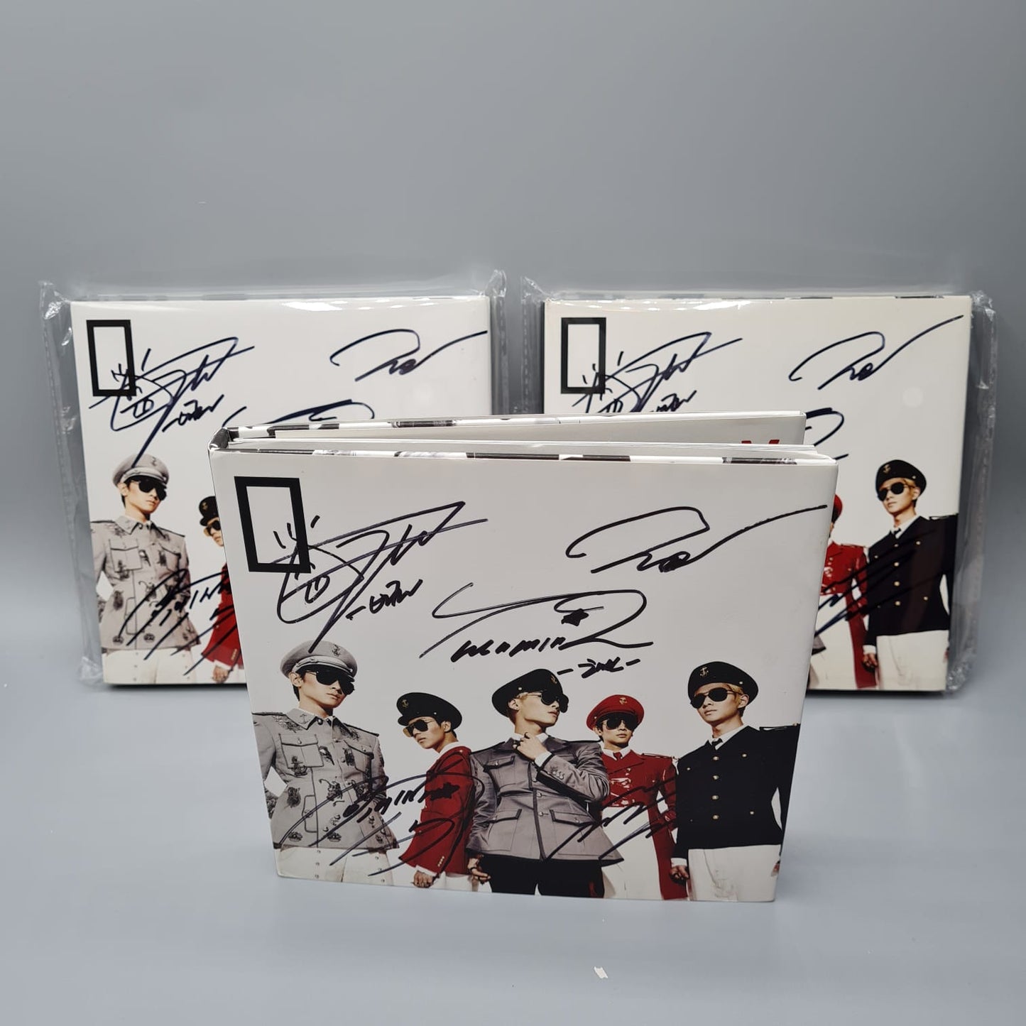 SHINee Mini Album Vol. 5 - Everybody Autographed