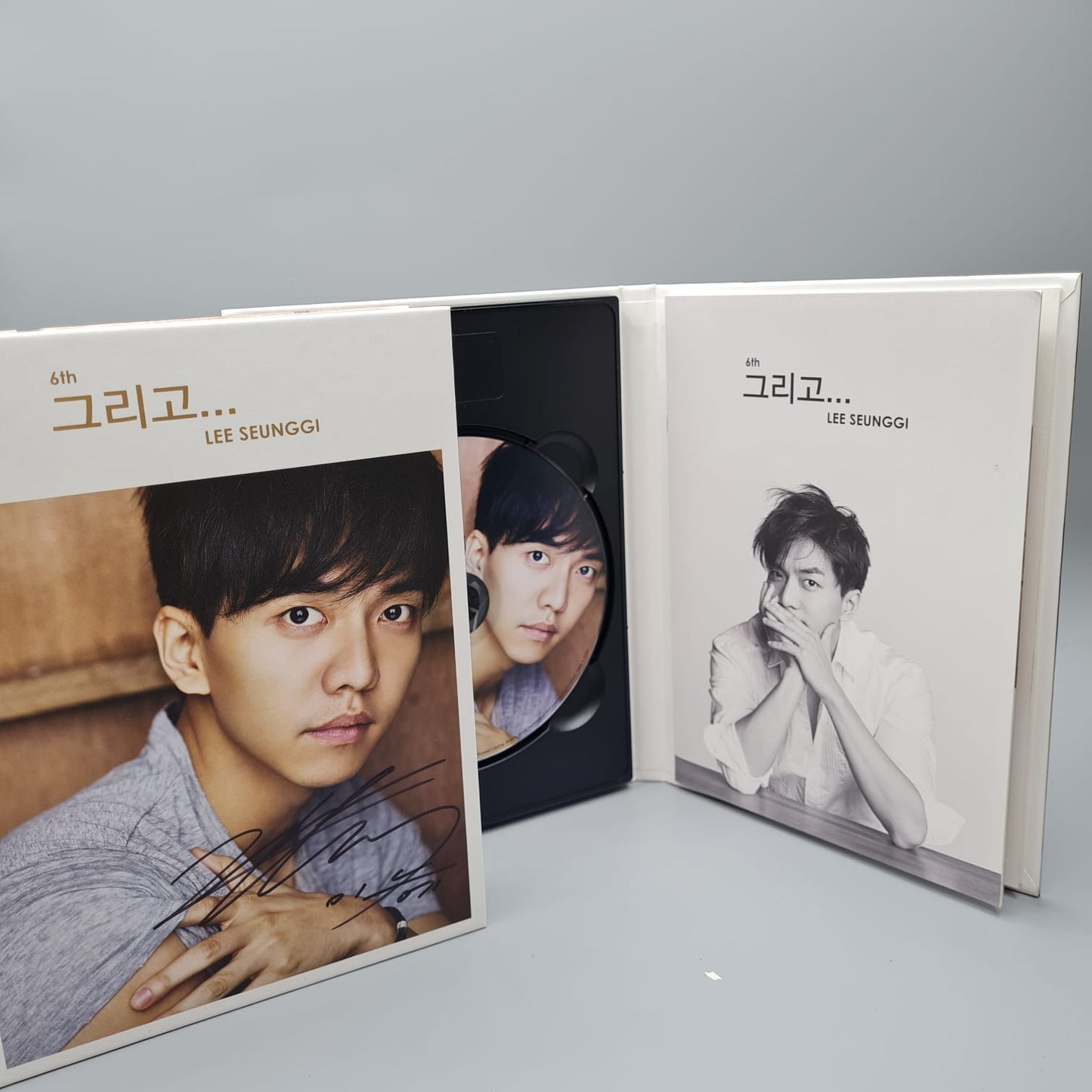 Lee Seung Gi 6th Album Autographed