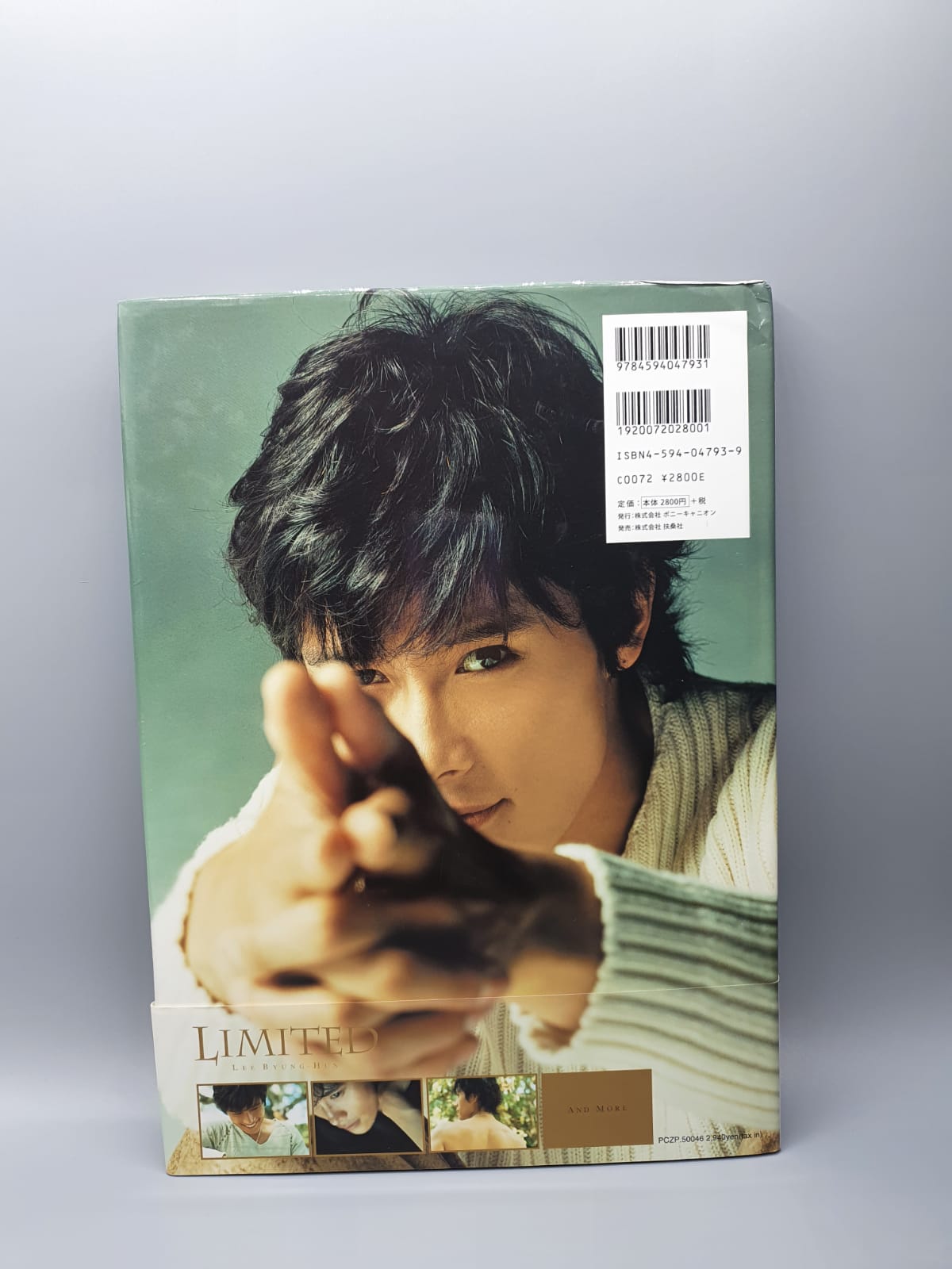 LEE BYUNG HUN - fotobook LIMITED - rare Autographed