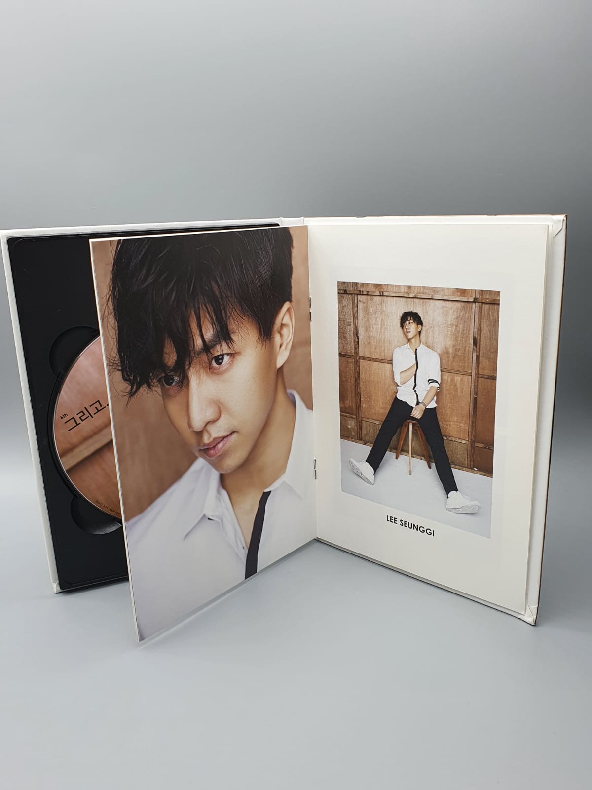 Lee Seung Gi 6th Album Autographed