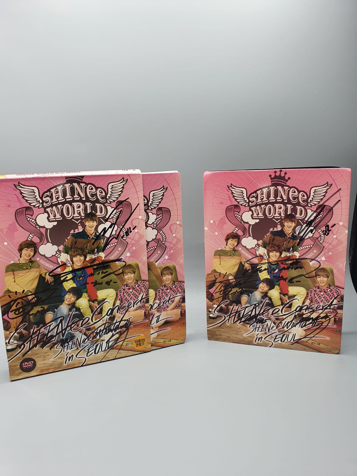 SHINEE WORLD Concert Live in Seoul DVD Autographed