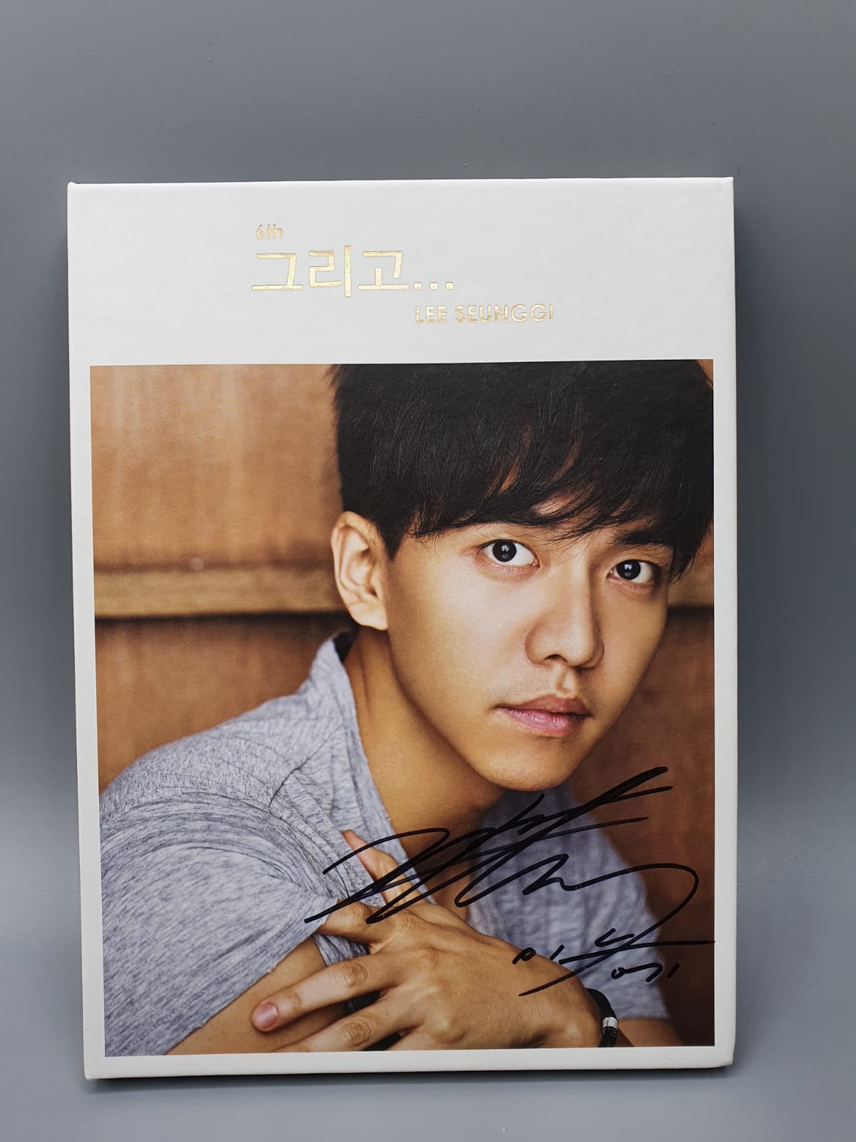 Lee Seung Gi 6th Album Autographed