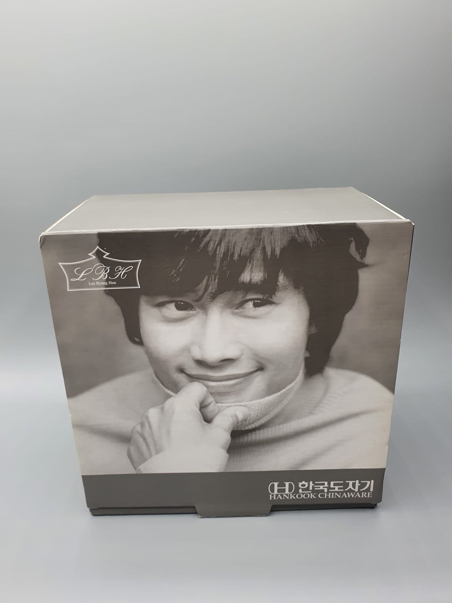 Lee Byung Hun Hankook Chinaware