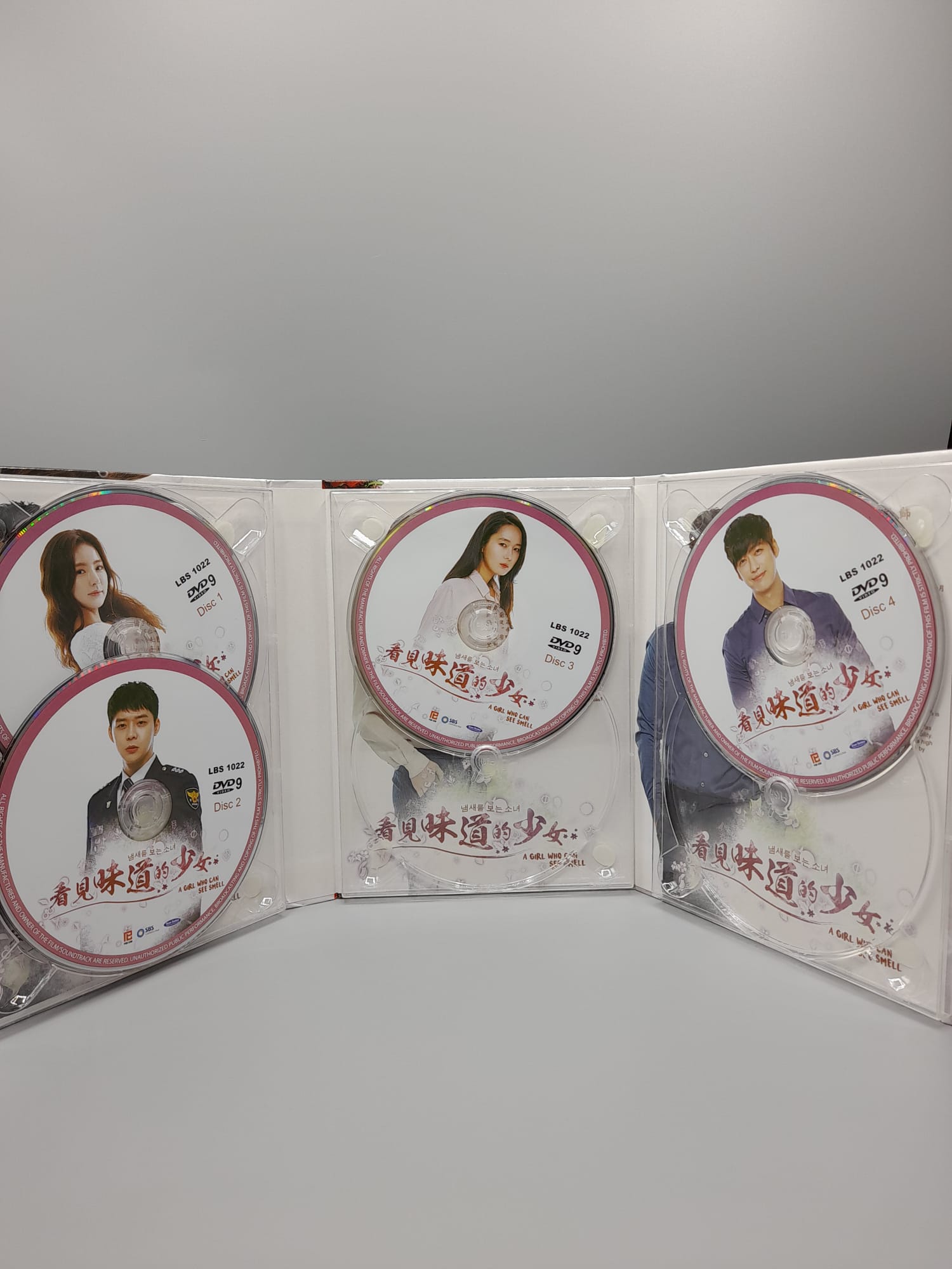 Region-Free 4-Disc Set - A Girl Who Sees Smells Korean Drama