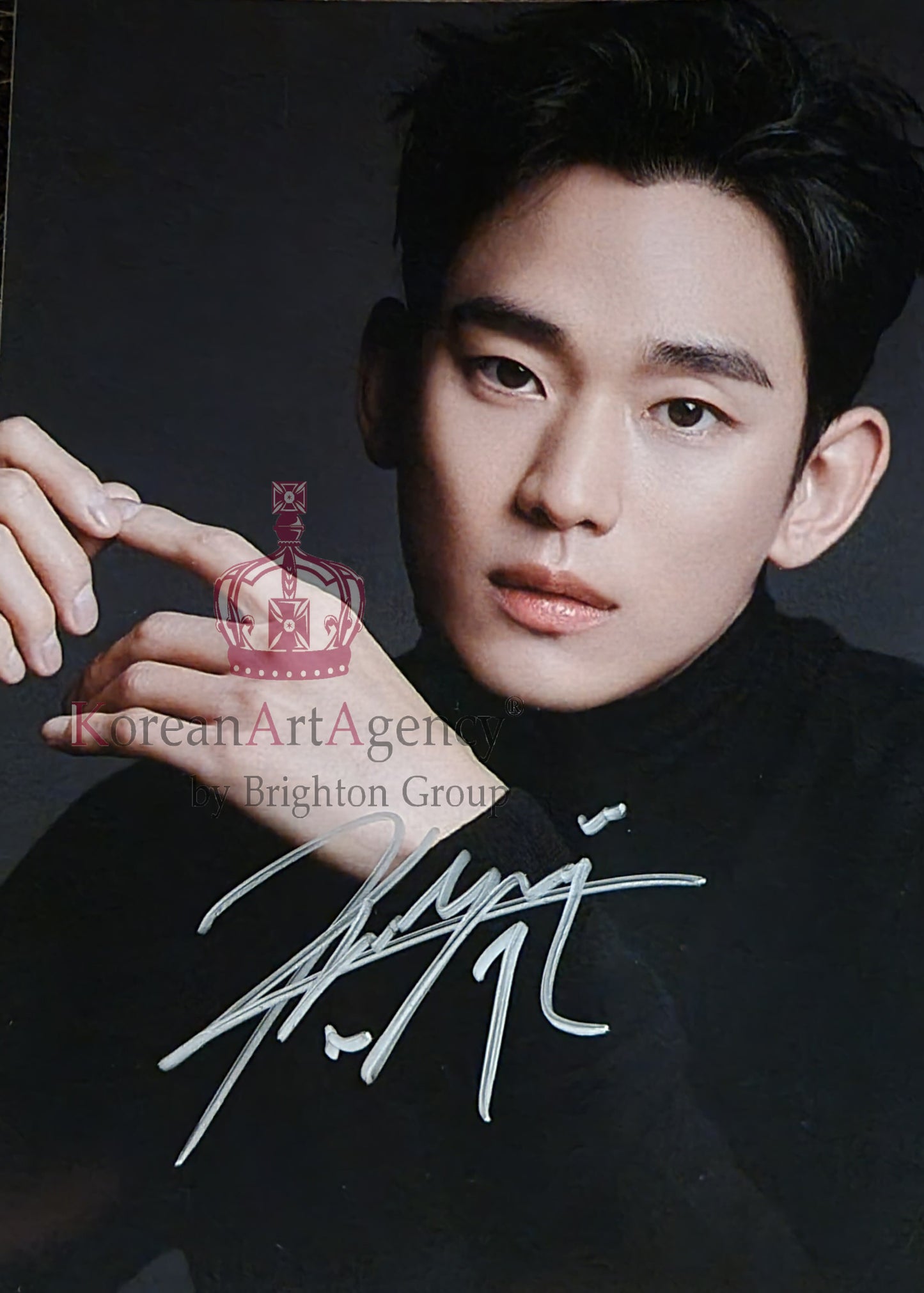 Kim Soo Hyun  Autograph