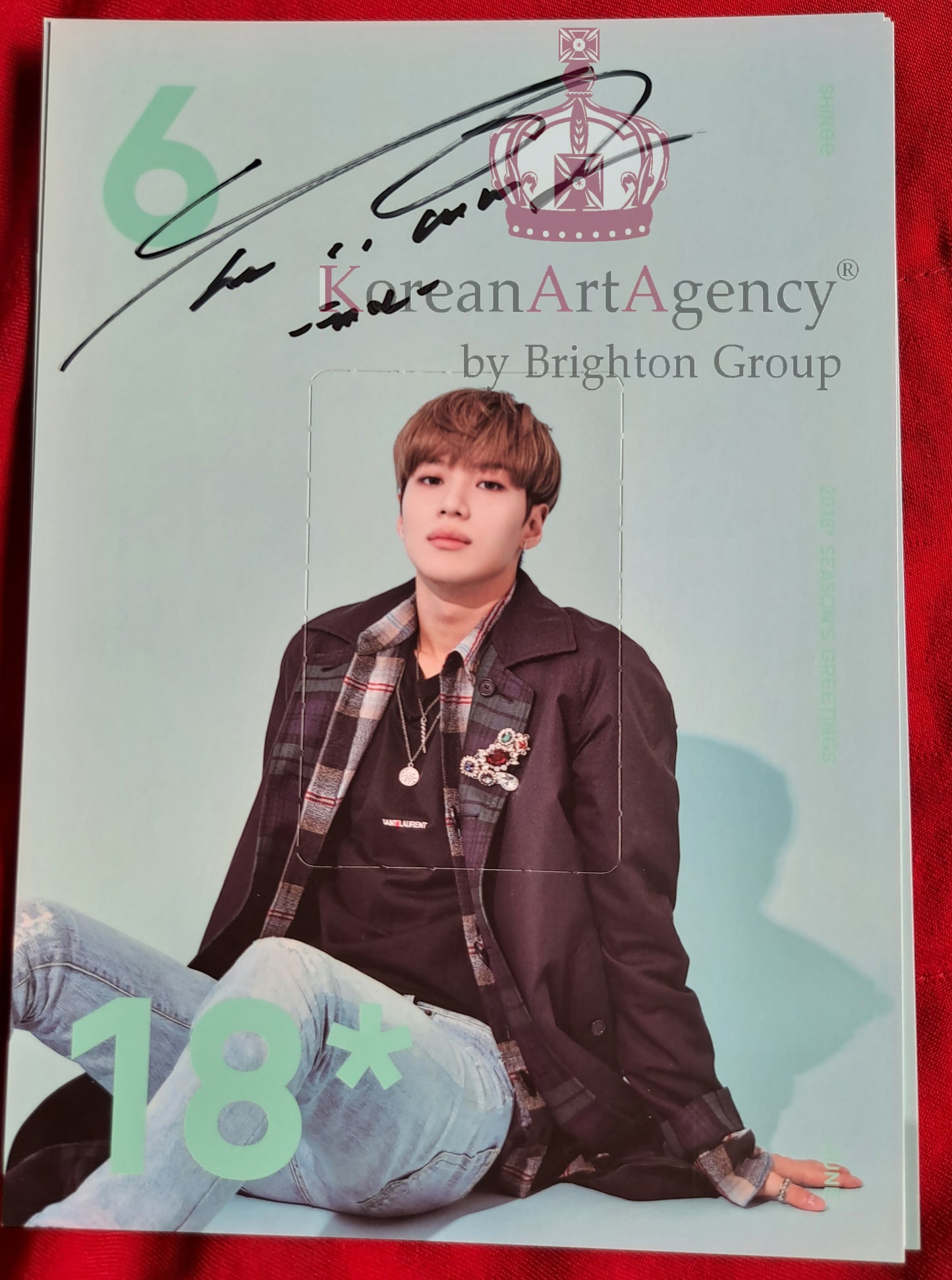 SHINee 2018 Seasons Greeting's Jonhyun Taemin Choi Min-ho Key Onew Autographed