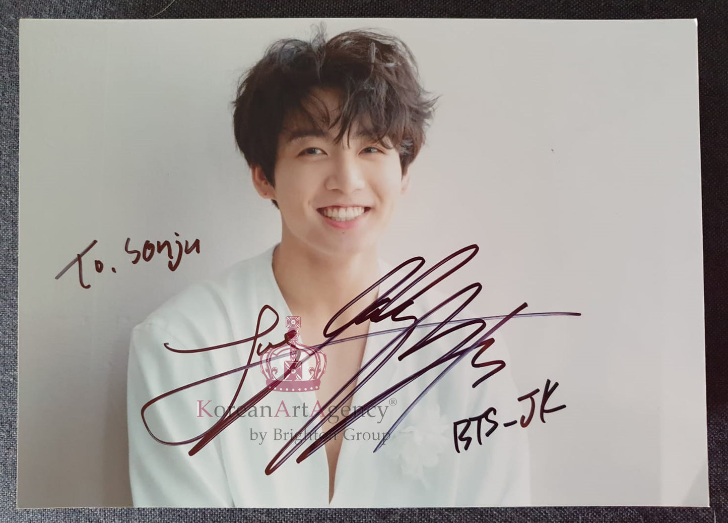 Personalized Autograph (Korean Artist, Kpop Idol, Chinese Artist, Etc.)