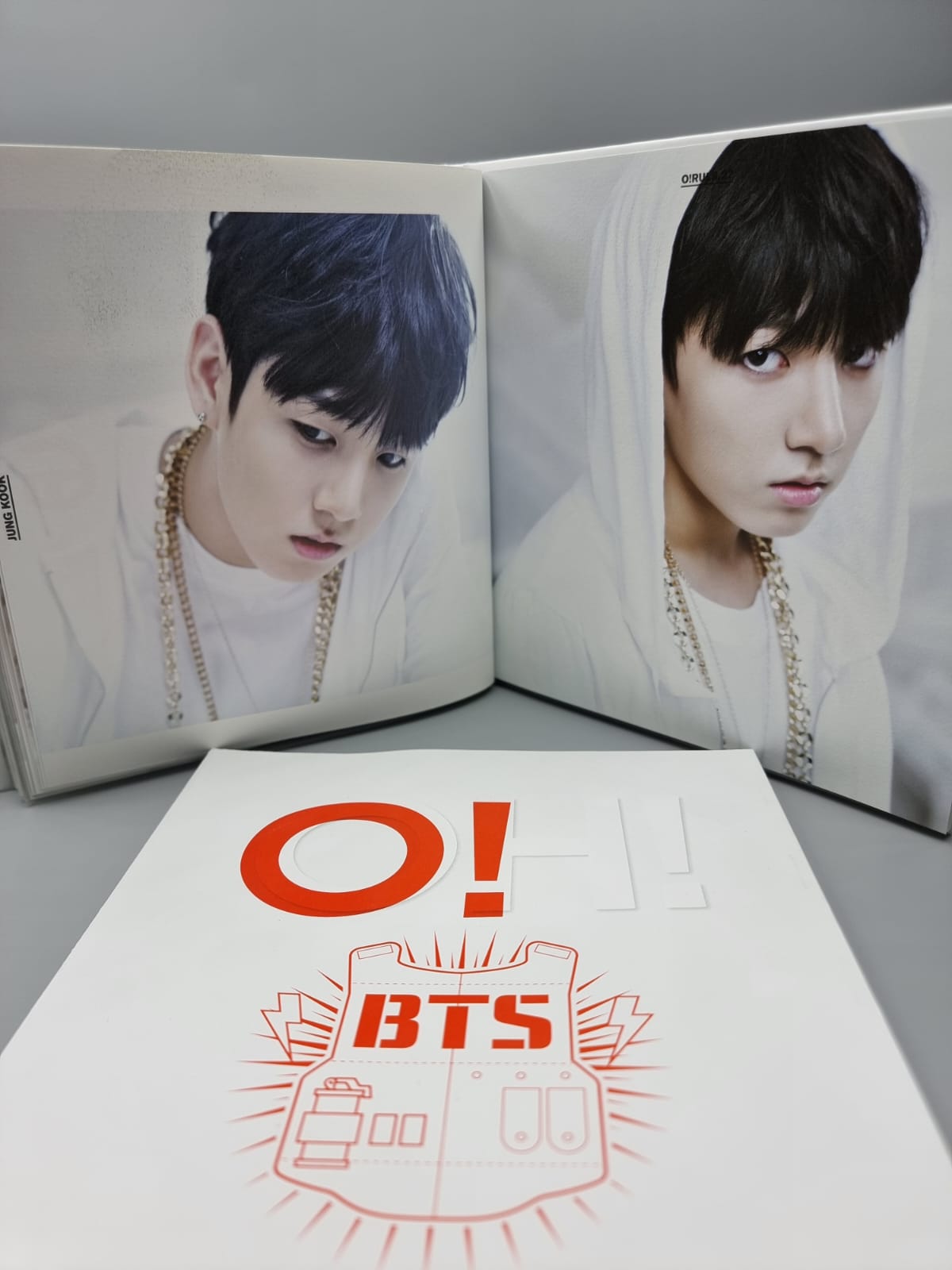 BTS O!RUL8,2? Oh! Are you late, too 1st Mini Album Suga Jin V Jungkook RM JHope Jimin Autographed LIMITED RARE